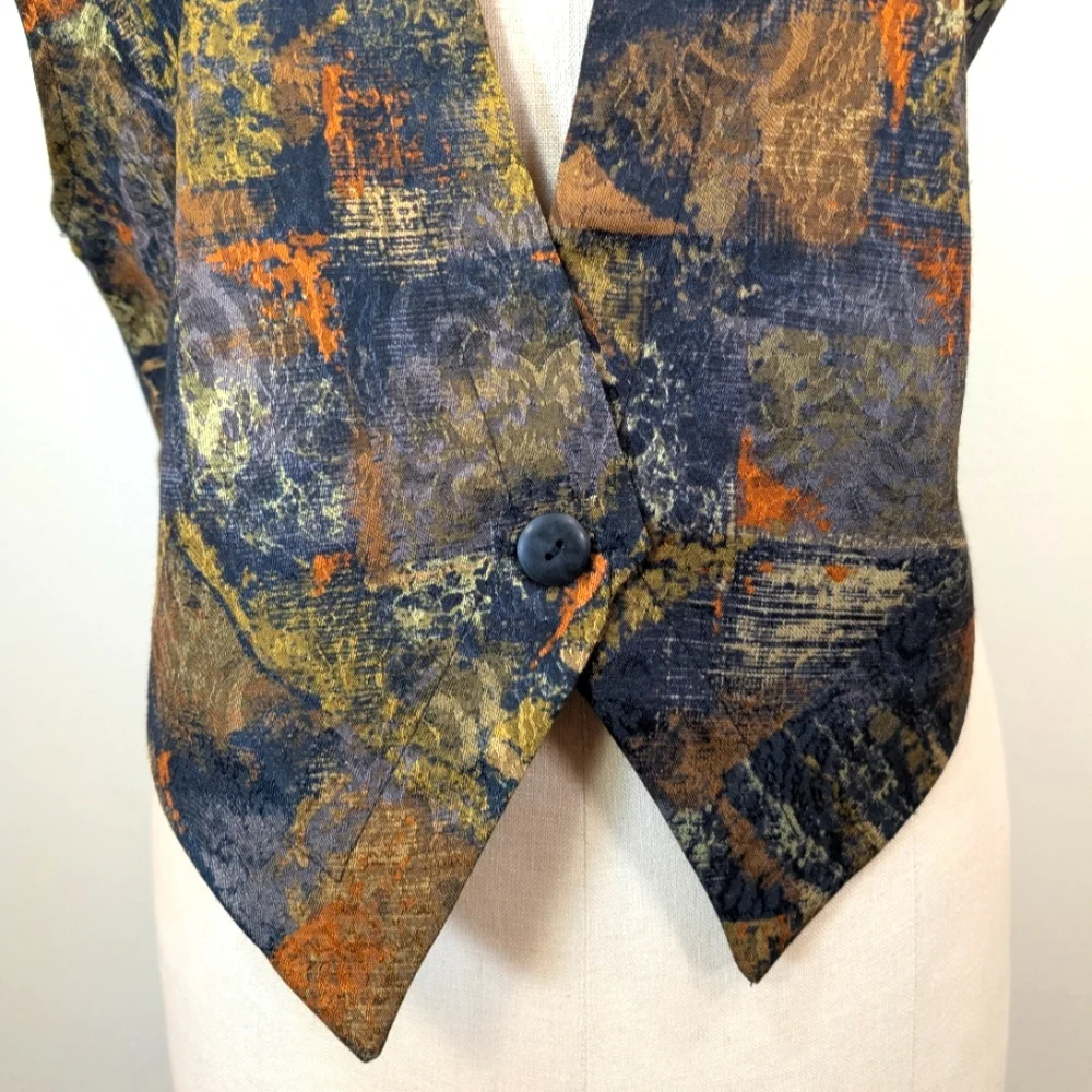 Vintage Eloquience earthy tapestry vest. Size 5/6